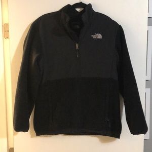 North Face Jacket (Girls XL)